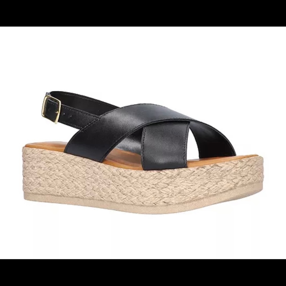 NWT Buckle Bella Vita Women’s Mar-Italy Sandals Sz 10M